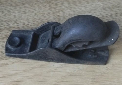 Vintage 102 block plane - vintage, no.